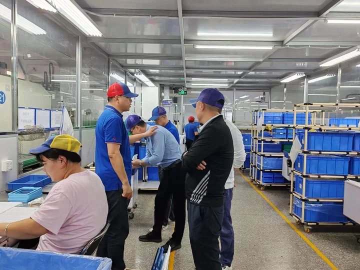 Customer factory visit — photograph 6