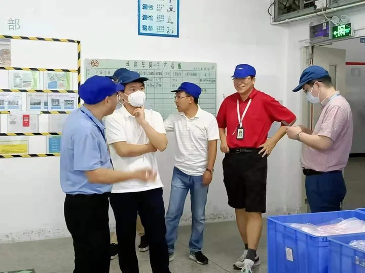 Factory walkthrough and discussion — photograph 7